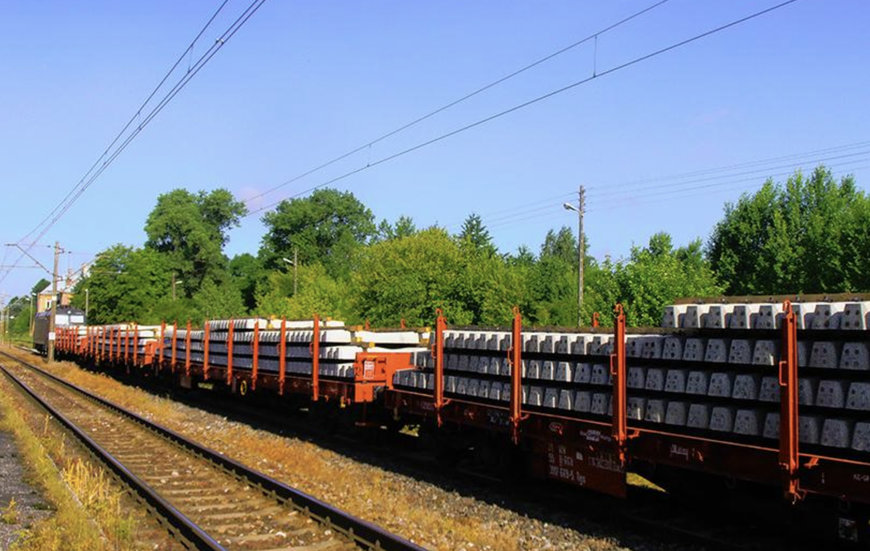 Rail Cargo Group Components for rail on track